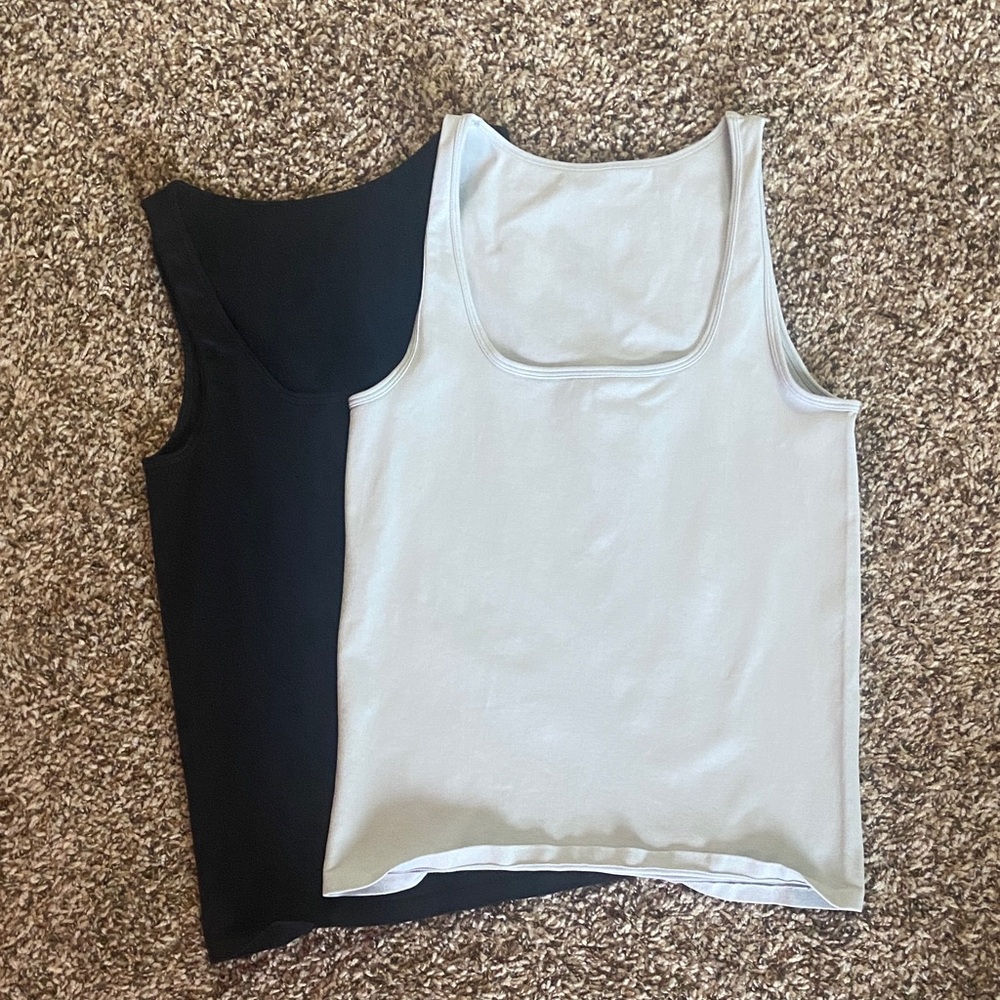 ☀️ Women's Black and White Tank Tops